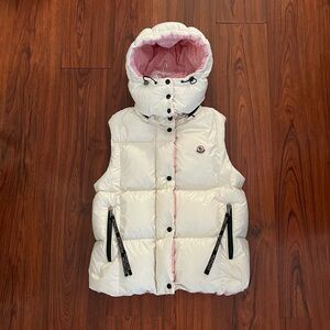 Women’s Moncler Puffer Vest size 0